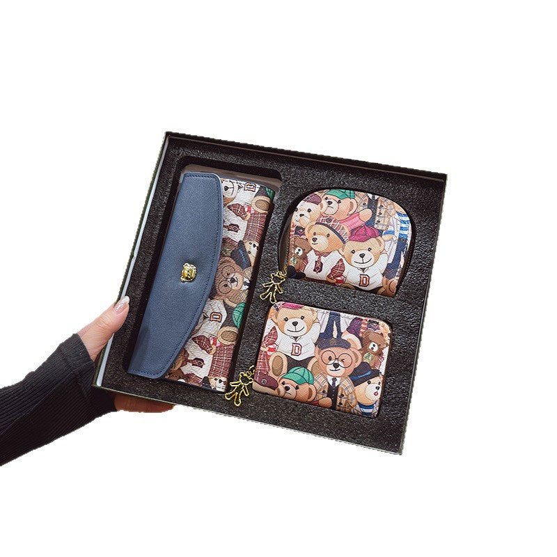 Cute Bear Card Holder – Wild Pull-Head Clutch & Coin Purse